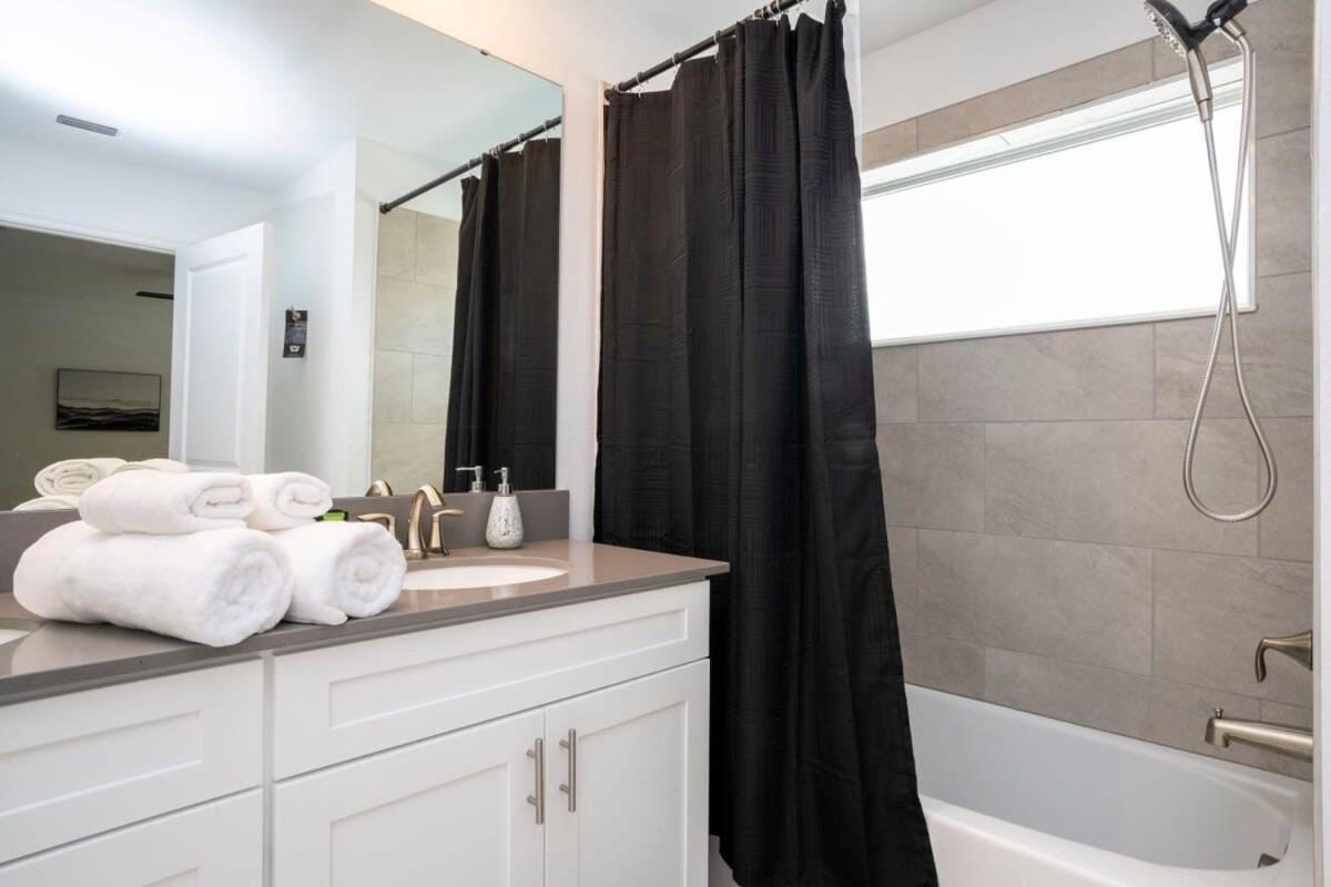 Gorgeous 4 Bedroom W Screened Pool Close To Disney 2653 Kissimmee Exteriör bild